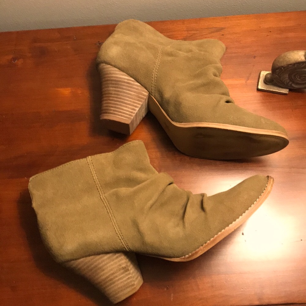 SPLENDID Reseda Genuine Suede Slouch Heeled Booties - Picture 4 of 10